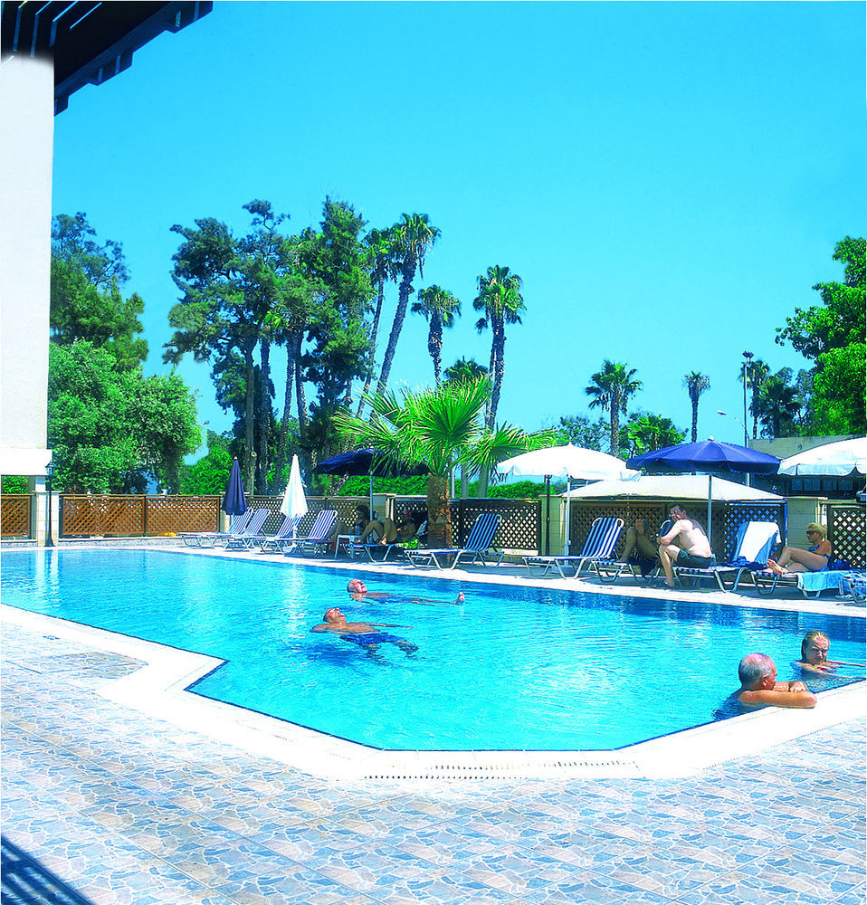 Kapetanios Limassol Hotel Luaran gambar