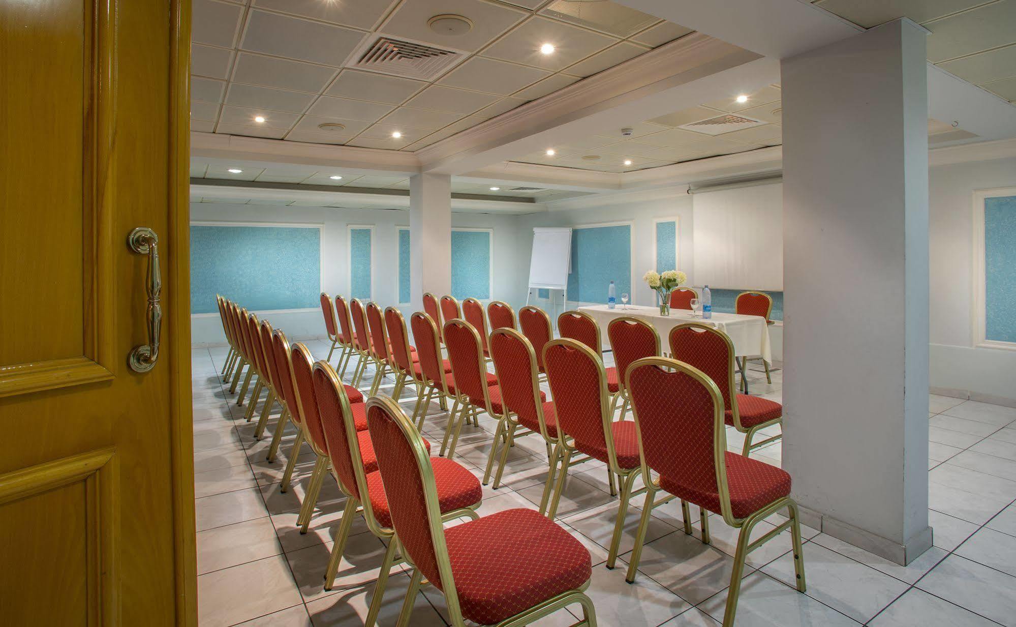 Kapetanios Limassol Hotel Luaran gambar
