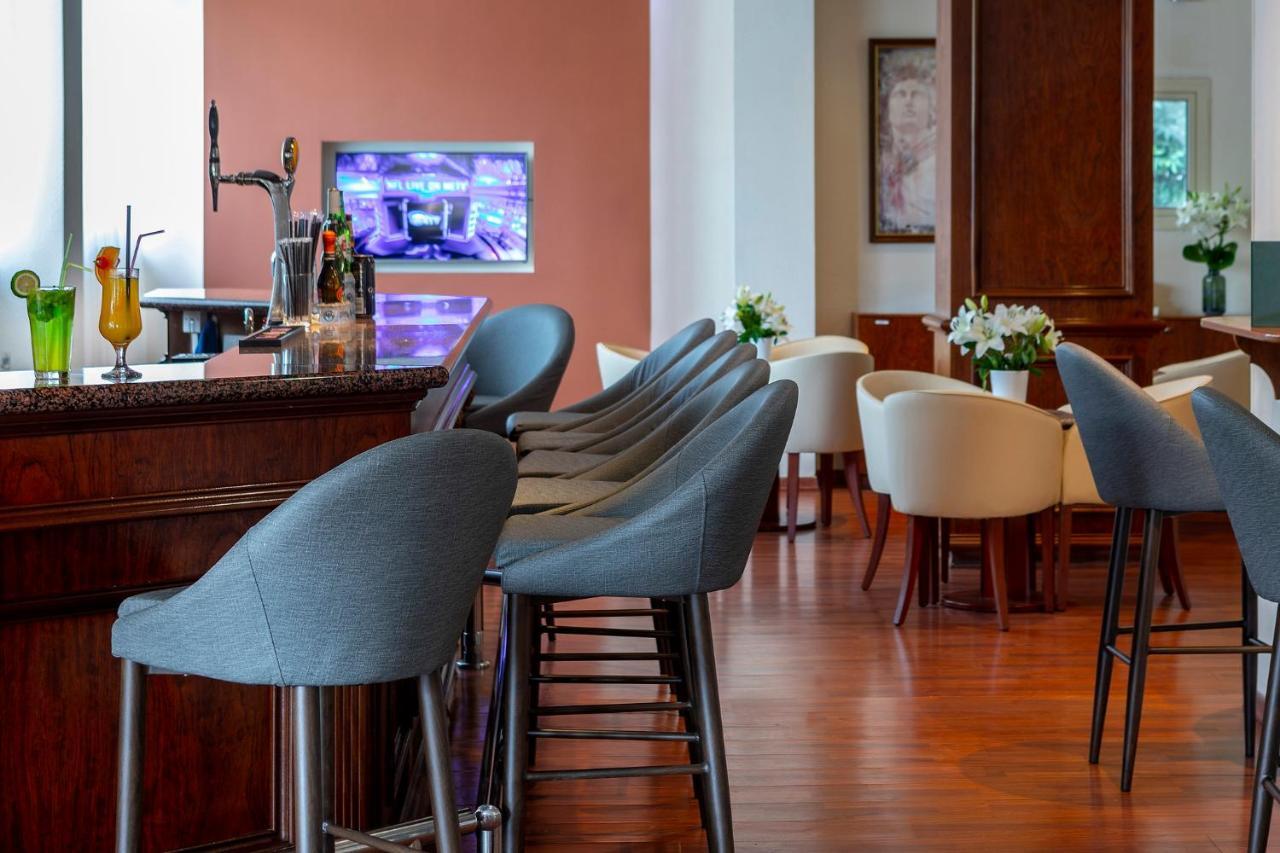 Kapetanios Limassol Hotel Luaran gambar